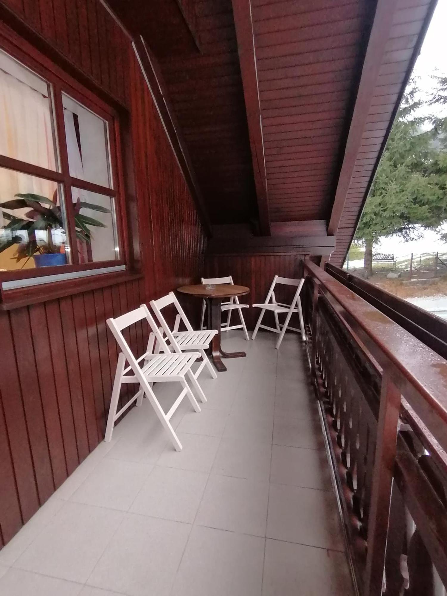 Apartma Cvrsta Trojka Jesenice Exterior foto