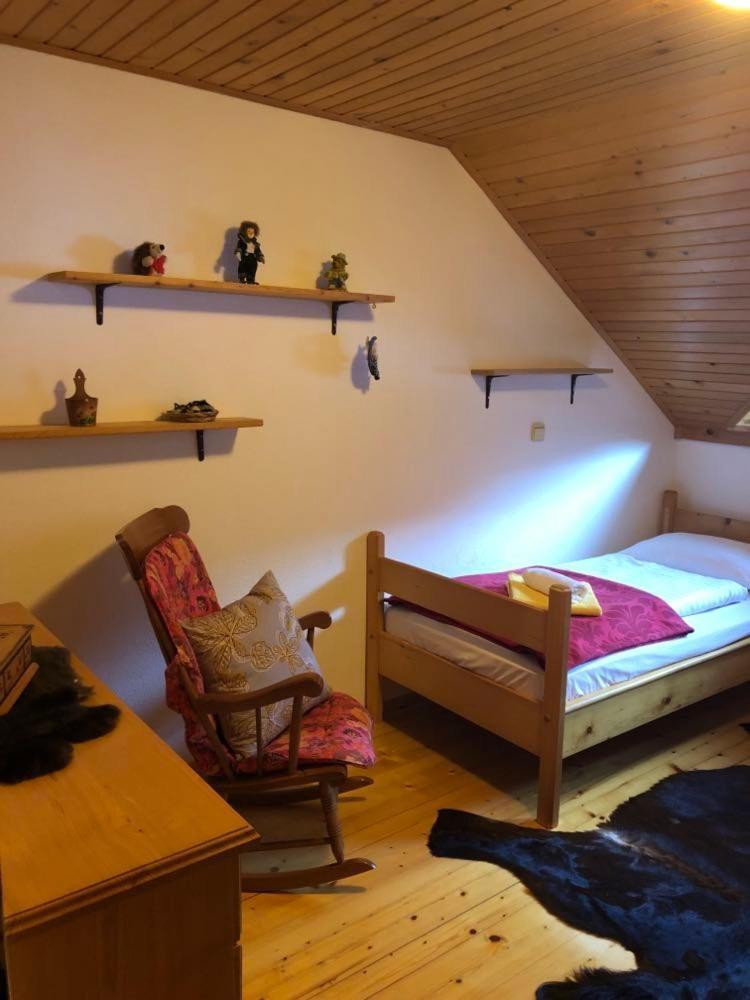 Apartma Cvrsta Trojka Jesenice Exterior foto